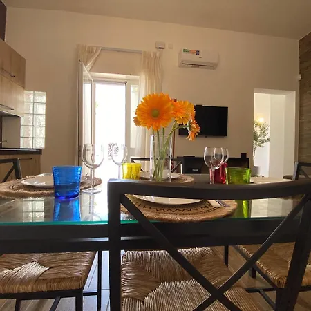 Stonehouse Oasis - Vakantiehuis
